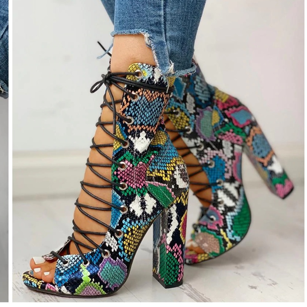 LILIANA Sage lace up chunky heel multicolor snake print heeled sandal size 10